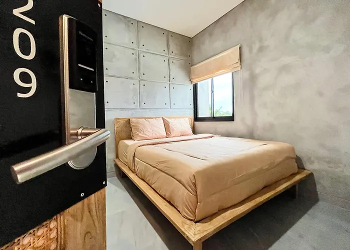 Rattanhaus R Signature Mitra Reddoorz Palembang