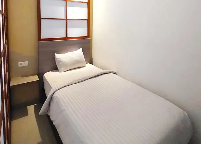 Twospaces Living At Maximus Inn Palembang